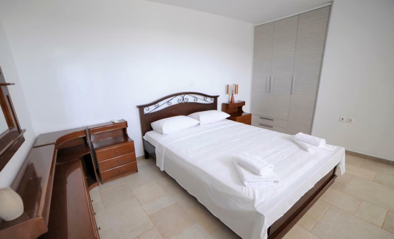 נאוסה Villa Busho מראה חיצוני תמונה