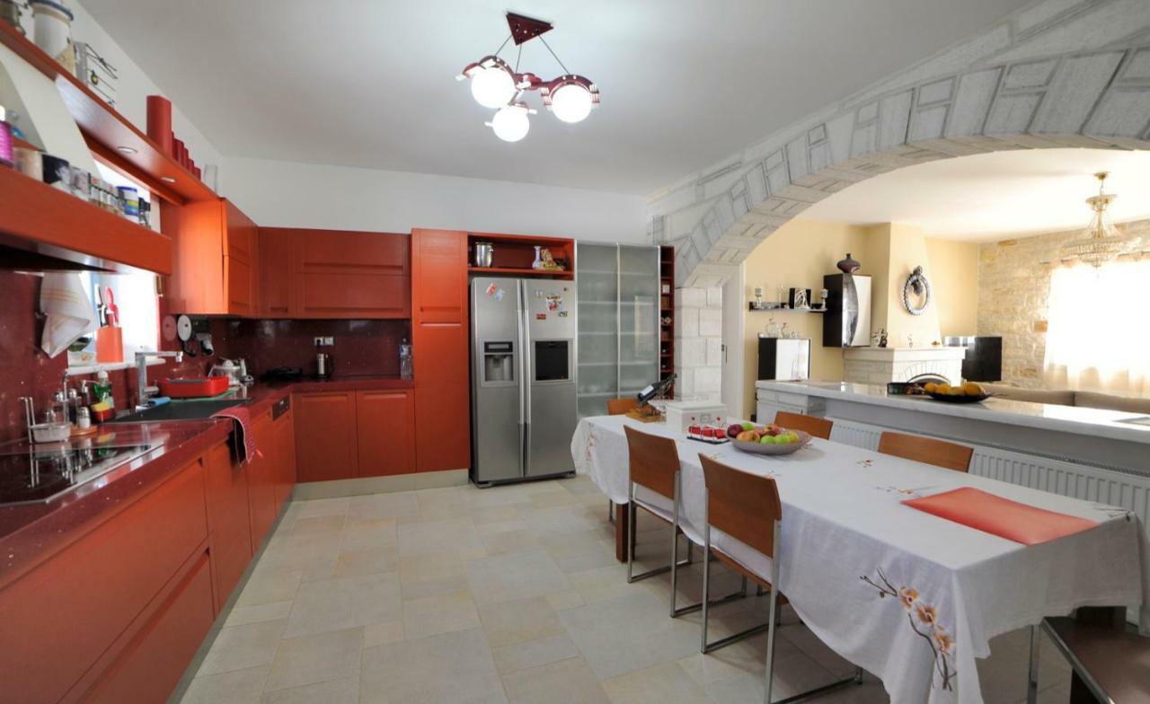 נאוסה Villa Busho מראה חיצוני תמונה