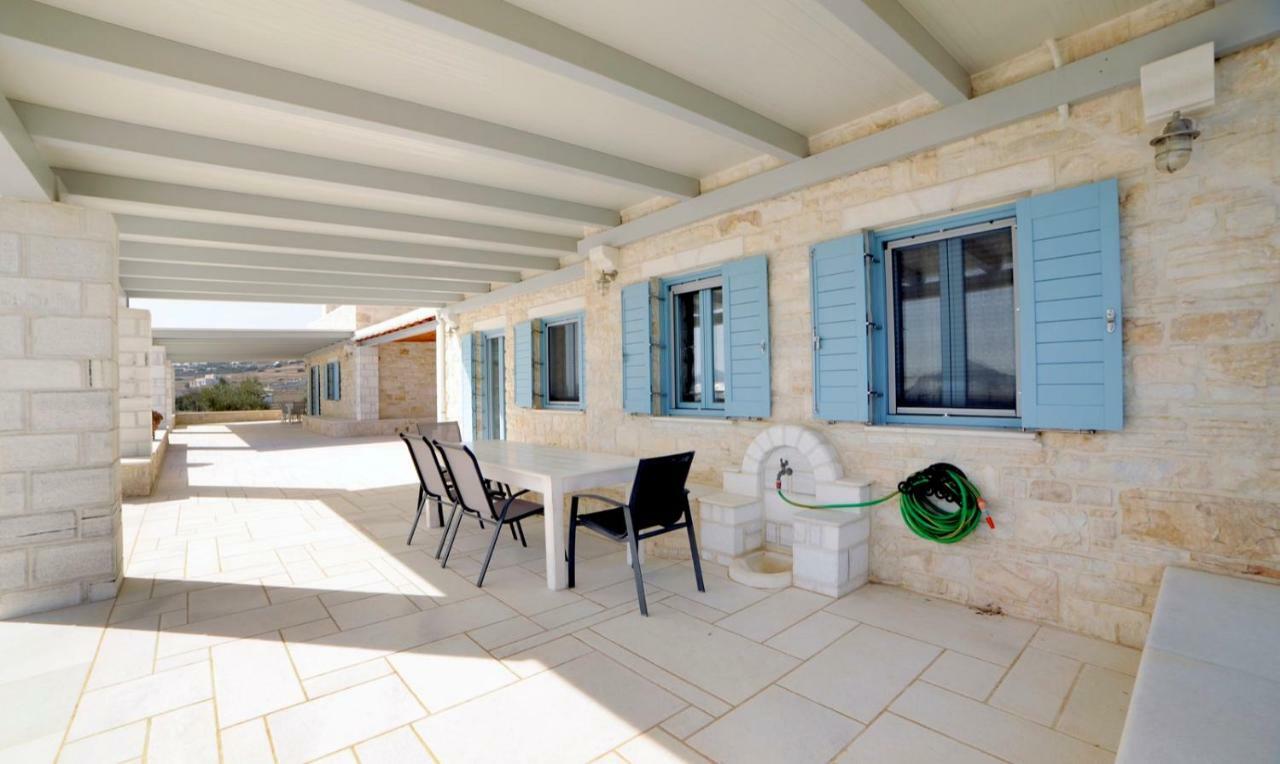 נאוסה Villa Busho מראה חיצוני תמונה